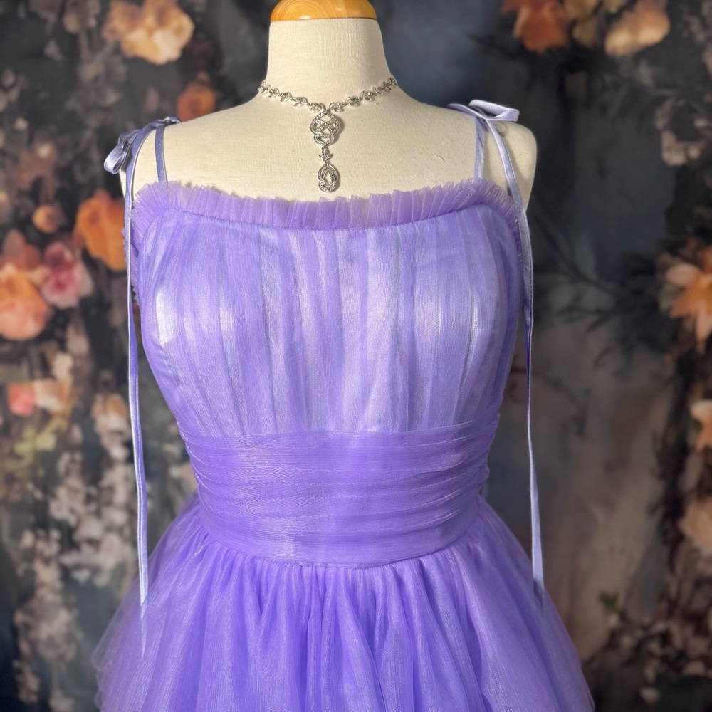 NWOT Lavender Tiered Tulle Prom Dress - Picture 4 of 9